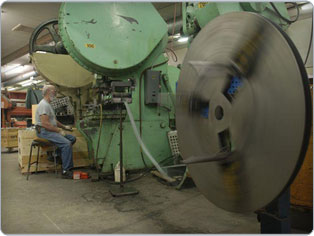 Operation of 90 ton OBI press Operation of 90 ton OBI press